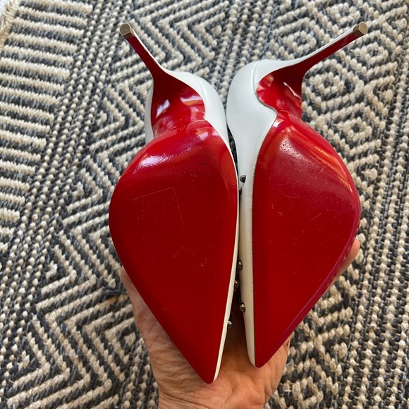 Christian Louboutin - Picture 4 of 4
